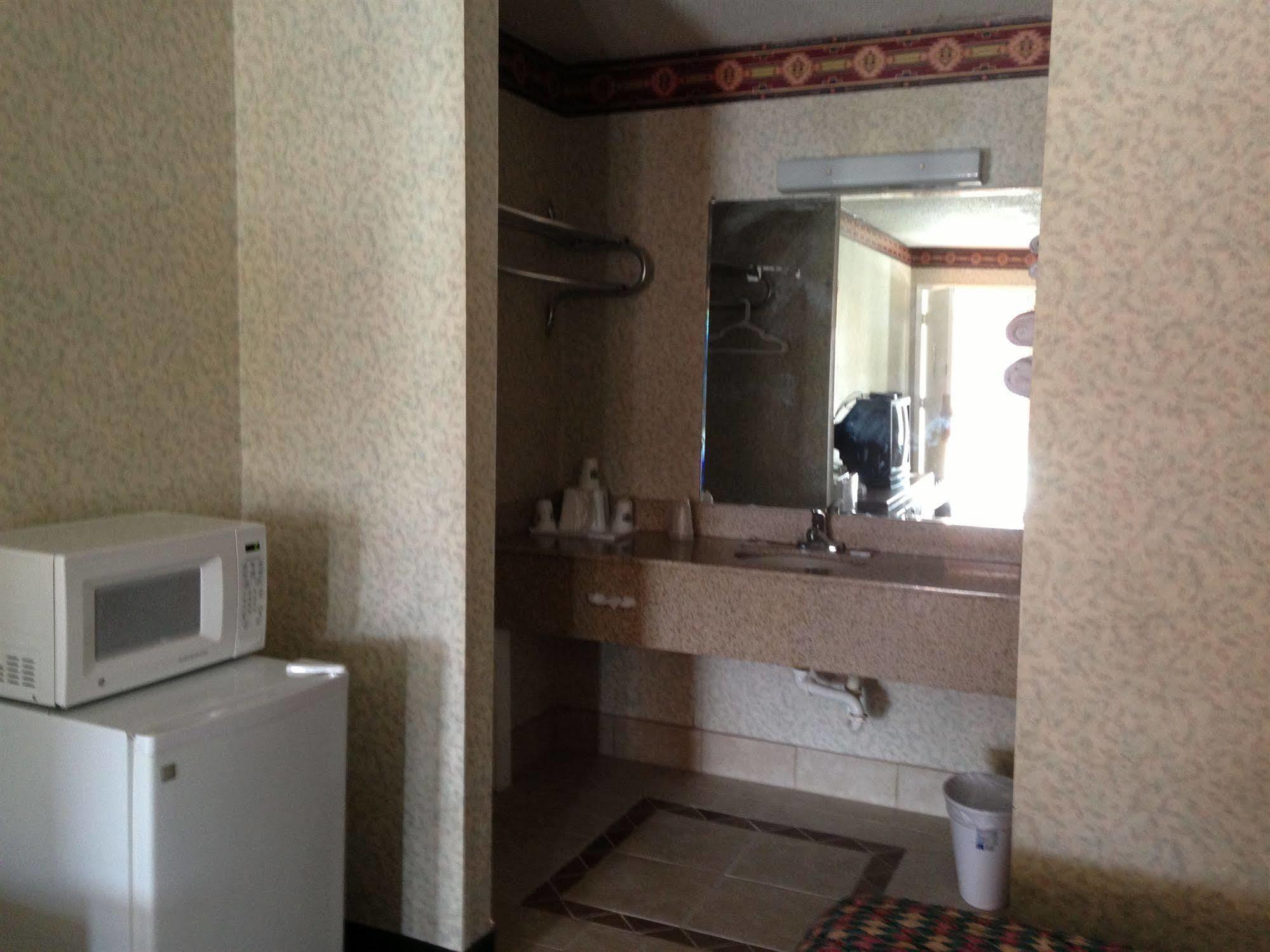 Scottish Inn Огъста Екстериор снимка